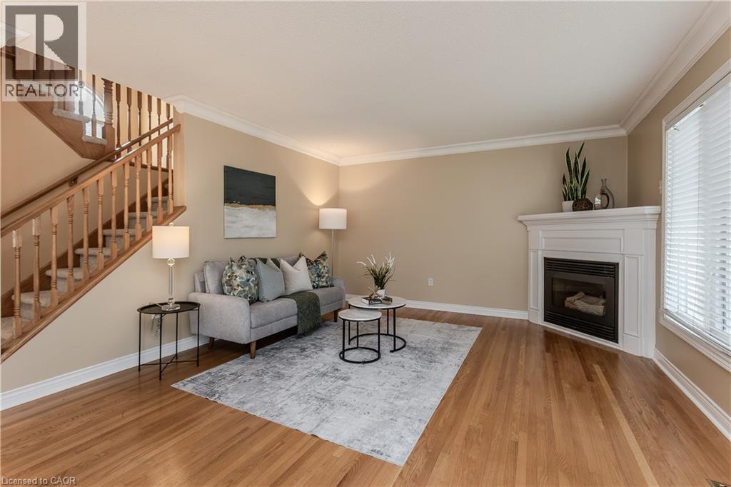 2010 Grovetree Lane, Burlington, Ontario  L7R 4V4 - Photo 5 - 40852152