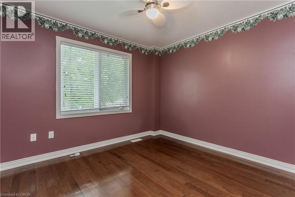 2010 Grovetree Lane, Burlington, Ontario  L7R 4V4 - Photo 16 - 40852152