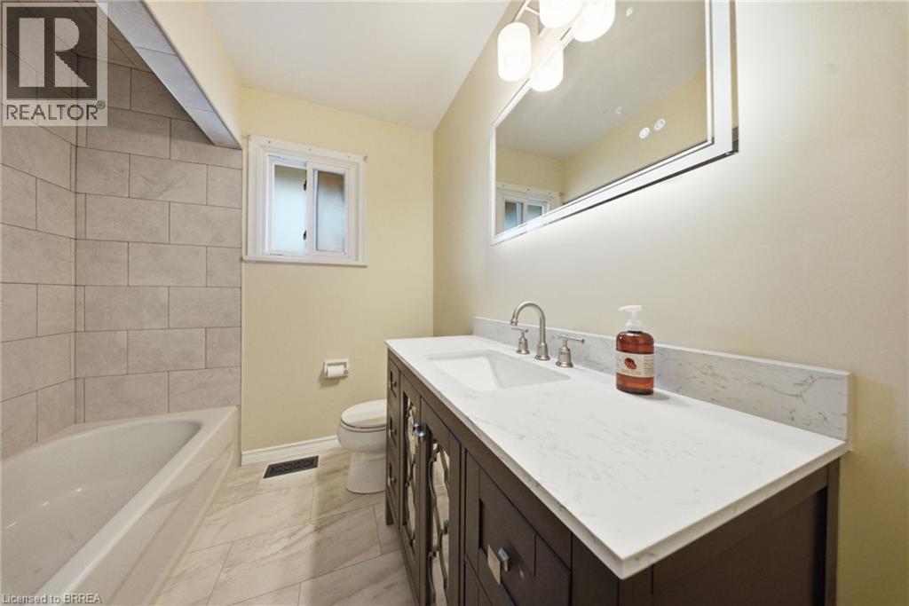 401 Nelson Street, Brantford, Ontario  N3S 4E9 - Photo 18 - 40854301