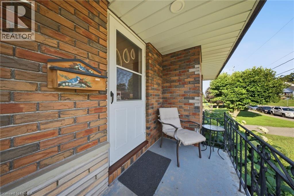 401 Nelson Street, Brantford, Ontario  N3S 4E9 - Photo 6 - 40854301