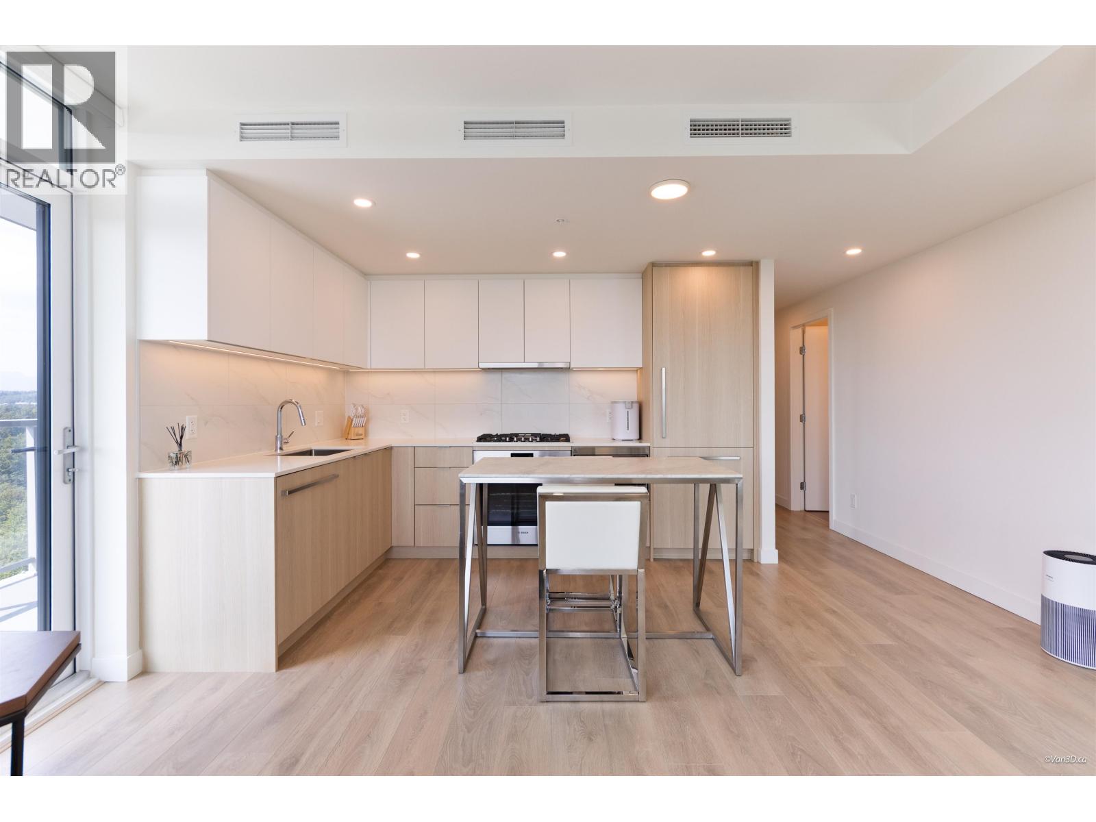 1502 308 Alderson Avenue, Coquitlam, British Columbia  V3K 0J2 - Photo 4 - R3154170