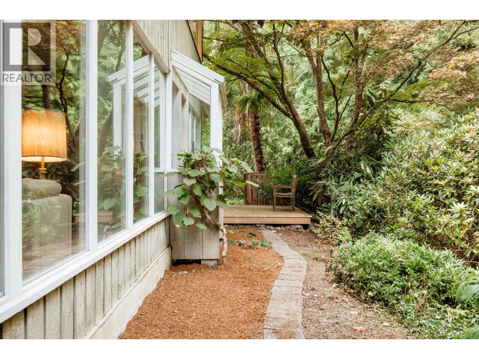 6222 St. Georges Avenue, West Vancouver, British Columbia  V7W 1Z7 - Photo 18 - R3154173