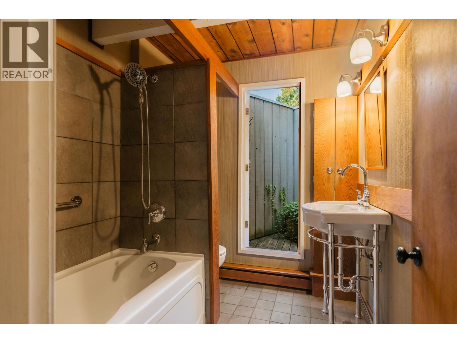 6222 St. Georges Avenue, West Vancouver, British Columbia  V7W 1Z7 - Photo 36 - R3154173