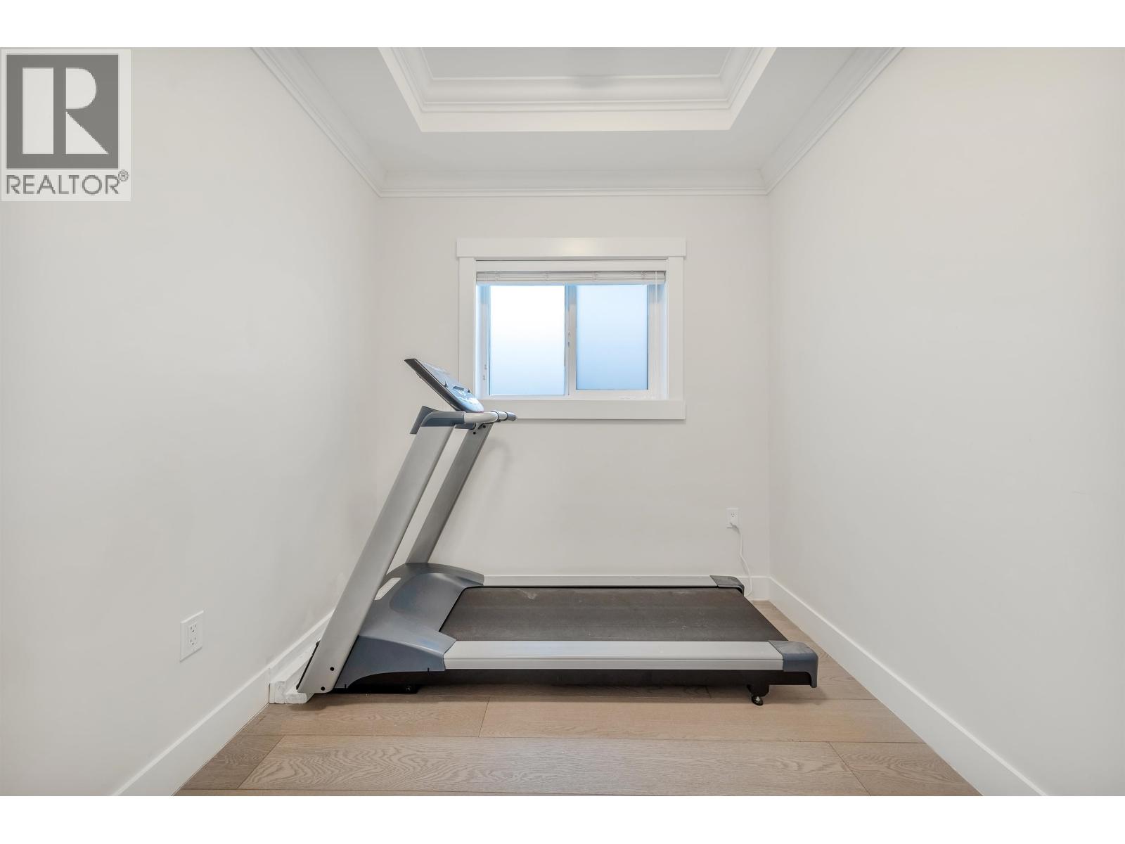 5887 Battison Street, Vancouver, British Columbia  V5R 4M7 - Photo 5 - R3154186