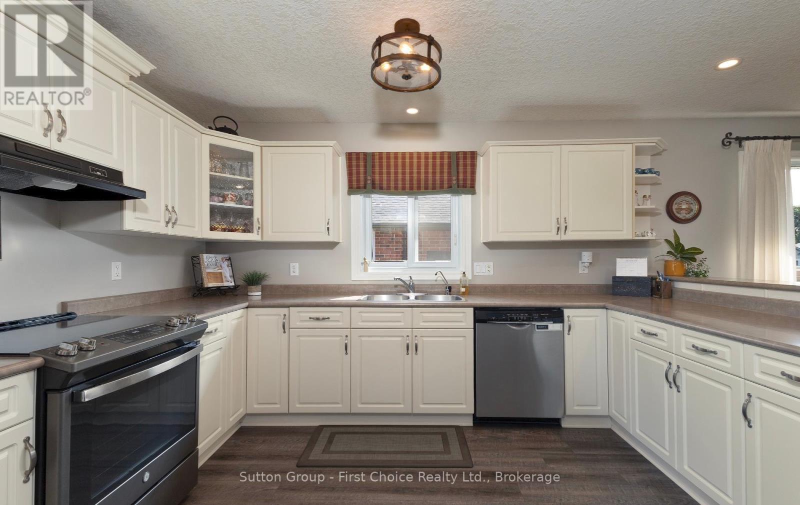 181 Bender Avenue, East Zorra-Tavistock, Ontario  N0B 2R0 - Photo 13 - X13658682