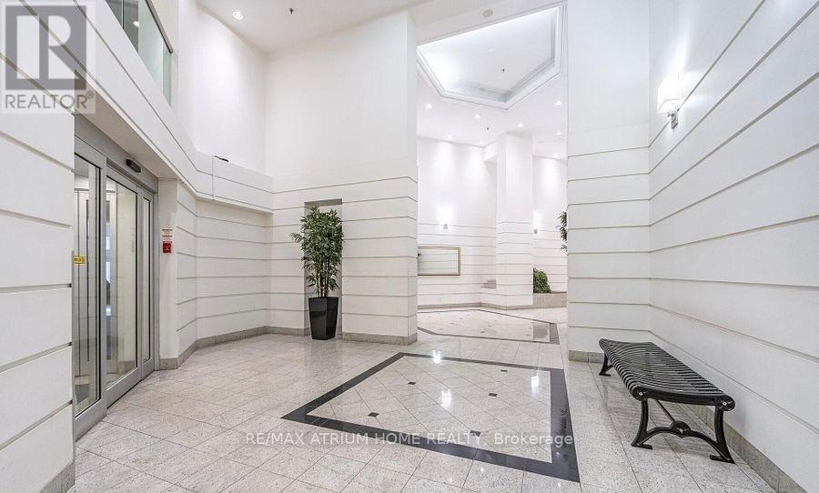 1403 - 717 Bay Street, Toronto, Ontario M5G 2J9 - Photo 4 - C13658716