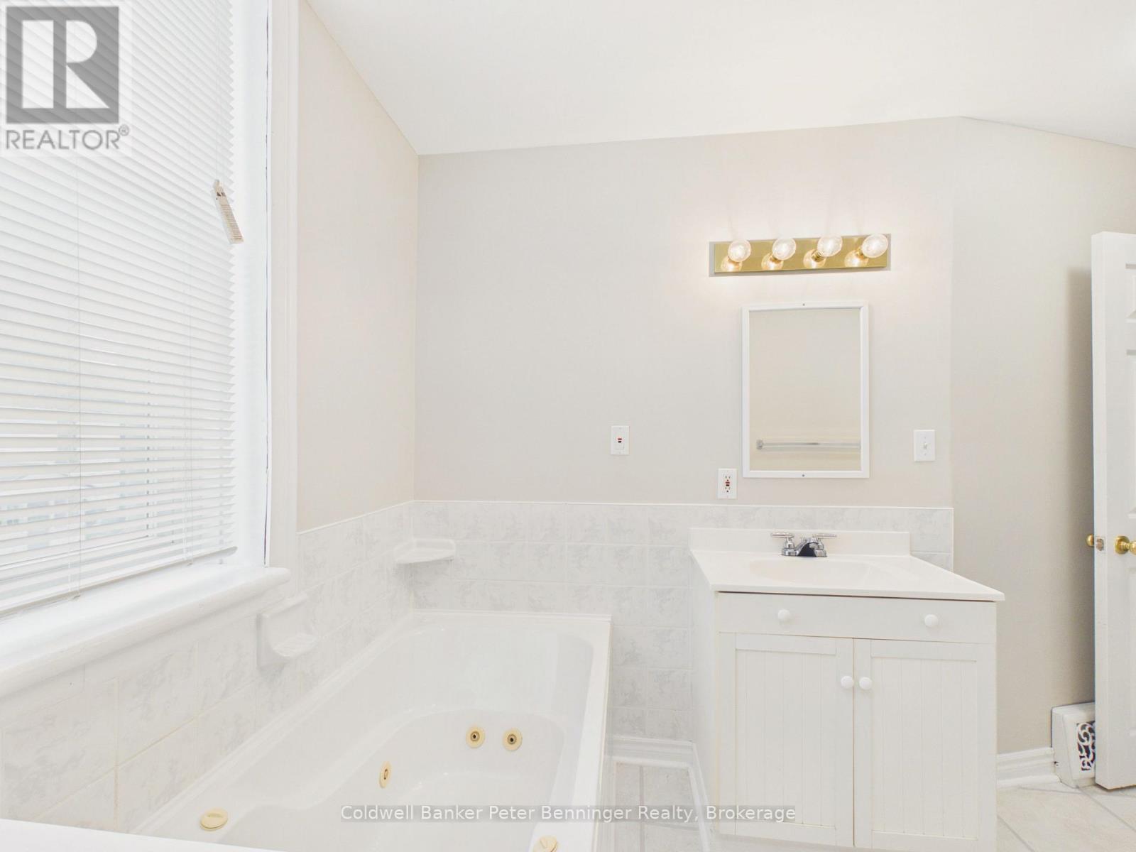 7 Yonge Street S, Brockton, Ontario  N0G 2V0 - Photo 20 - X13658706