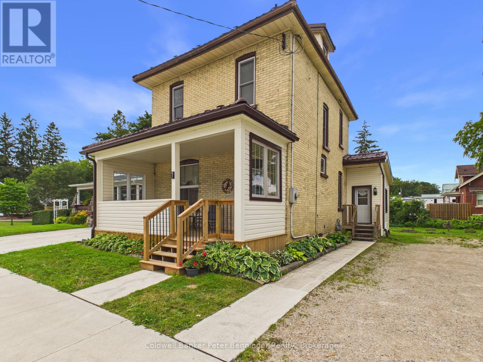 7 Yonge Street S, Brockton, Ontario  N0G 2V0 - Photo 3 - X13658706