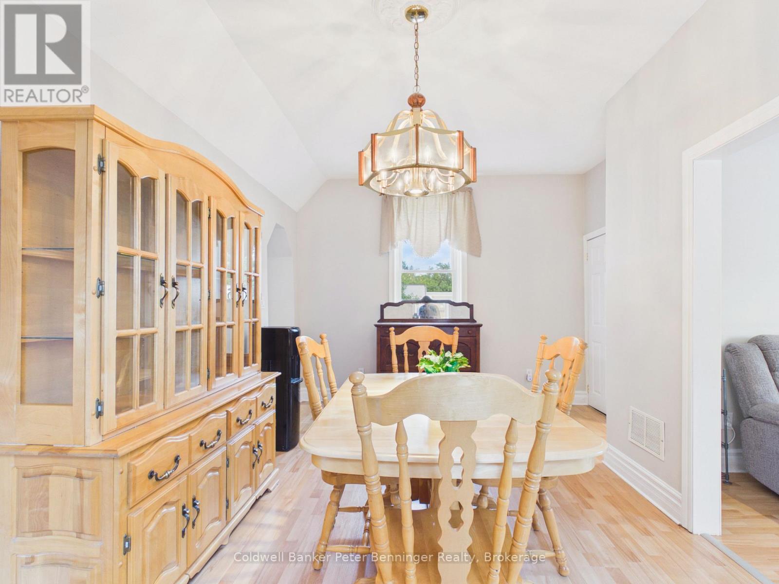 7 Yonge Street S, Brockton, Ontario  N0G 2V0 - Photo 8 - X13658706
