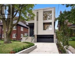 39 CHUDLEIGH AVENUE, Toronto, Ontario
