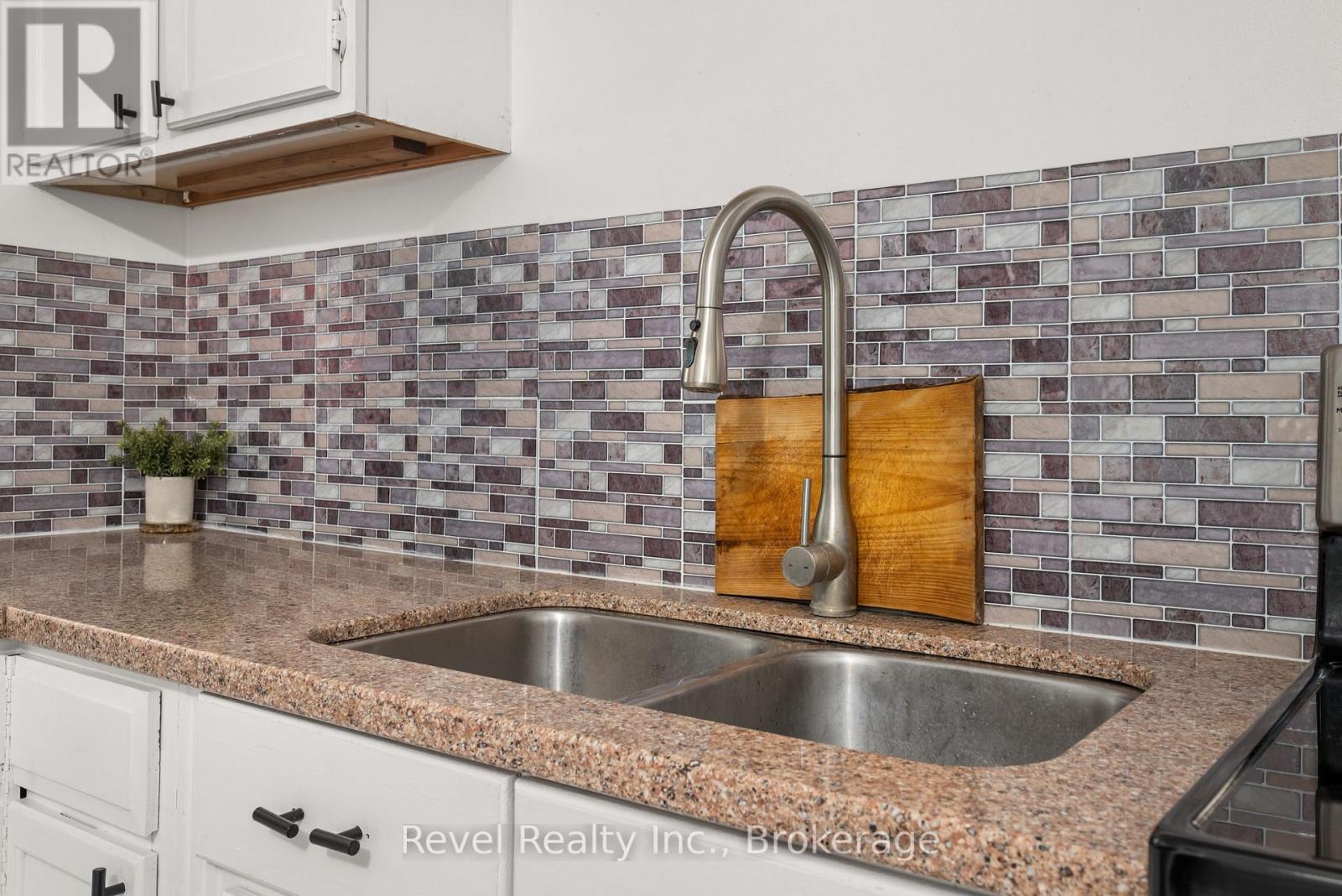 4 Gypsy Point Road, Trent Lakes, Ontario  K0M 1A0 - Photo 17 - X13658788