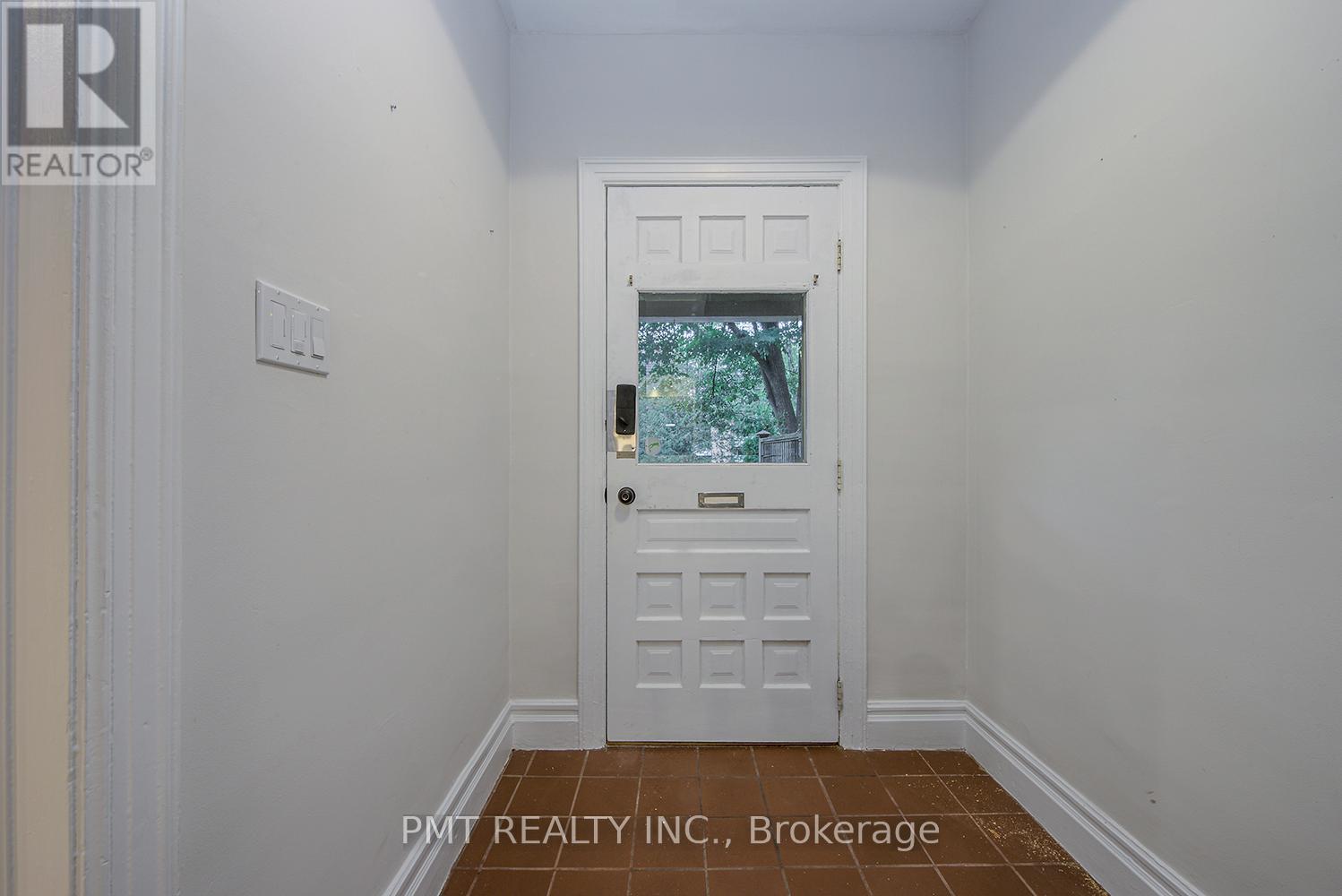 47 Herbert Avenue, Toronto, Ontario  M4L 3P8 - Photo 20 - E13658670