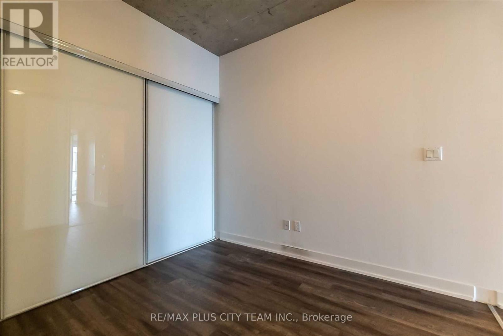 305 - 15 Baseball Place, Toronto, Ontario  M4M 0E7 - Photo 15 - E13658760