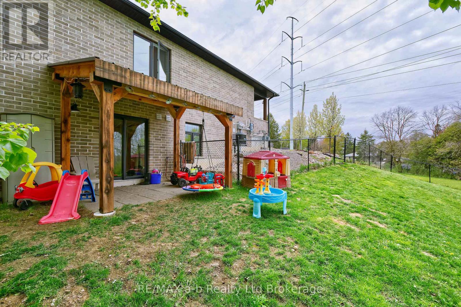 305 Robinson Street, Woodstock, Ontario  N4S 3B8 - Photo 43 - X13131530
