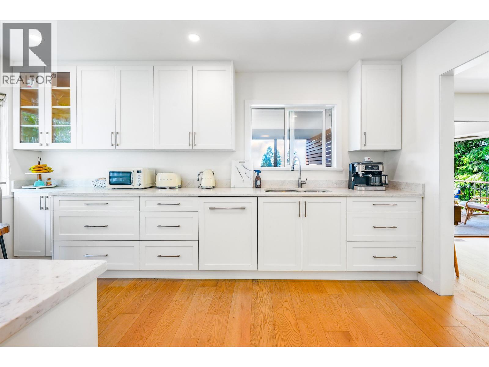 3277 Chesterfield Avenue, North Vancouver, British Columbia  V7N 3M8 - Photo 9 - R3154127