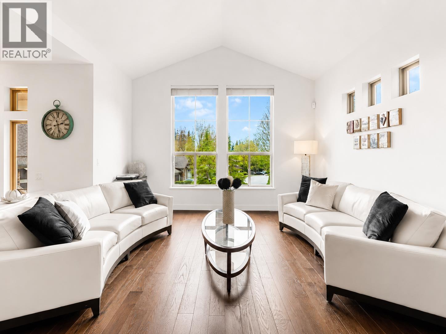 36 Maple Court, Port Moody, British Columbia  V3H 5M8 - Photo 3 - R3146197