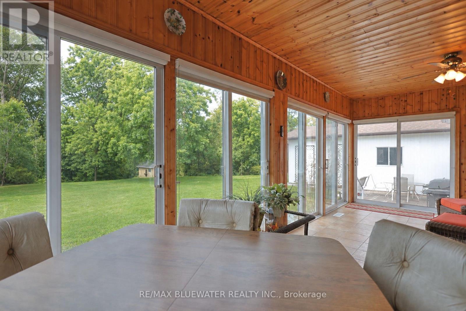 365 Station Street, North Middlesex, Ontario  N0M 2K0 - Photo 22 - X13658766