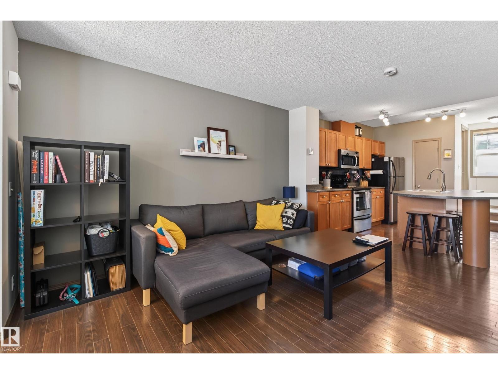 #2 5604 199 St NW, Edmonton, Alberta T6M 2Z9 - Photo 3 - E4499556
