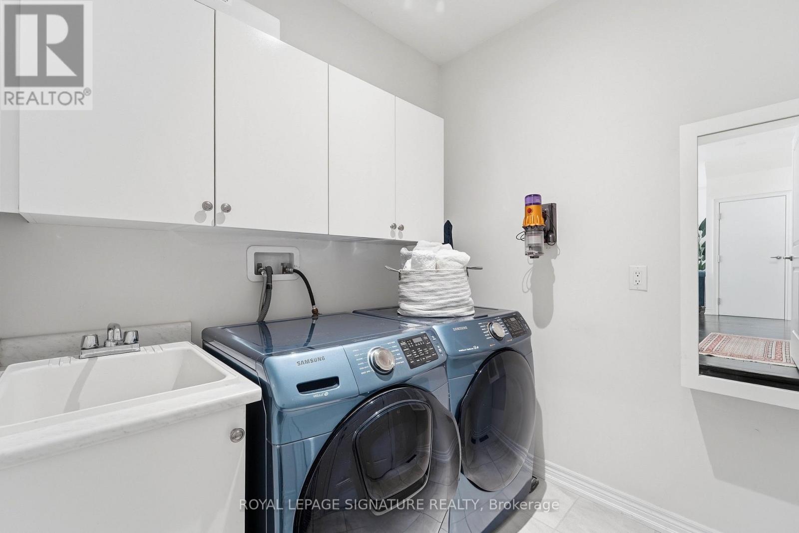 68 Duggan Street, Aurora, Ontario  L4G 0Y8 - Photo 11 - N13658696