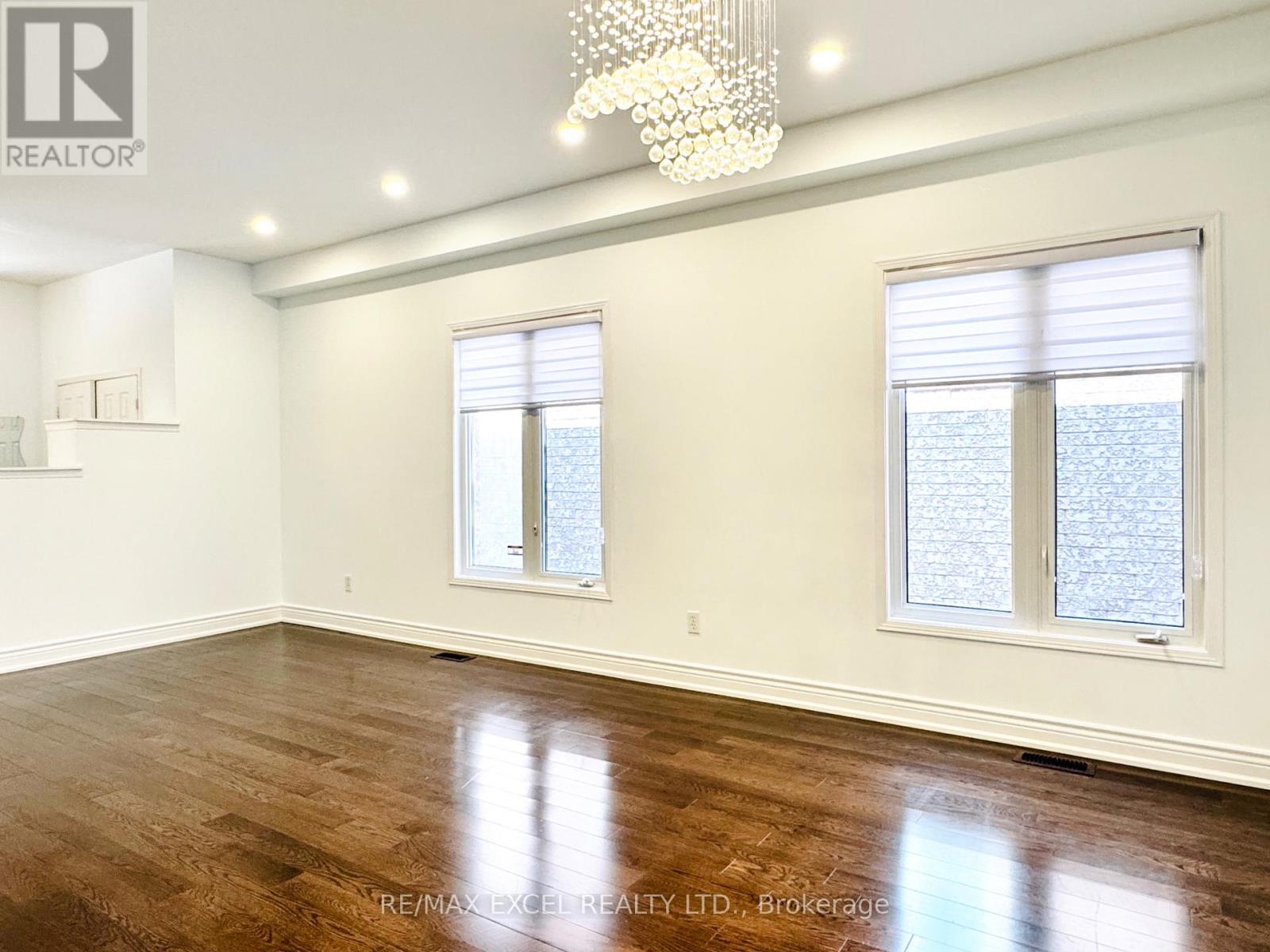 13 Brooksmill Lane, Markham (Berczy), Ontario  L6C 2C9 - Photo 5 - N13658712