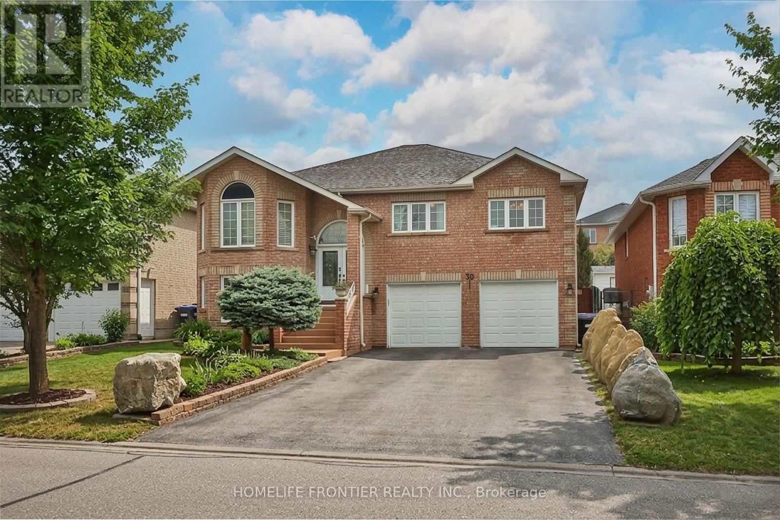 30 SAINT AVENUE, bradford west gwillimbury (bradford), Ontario
