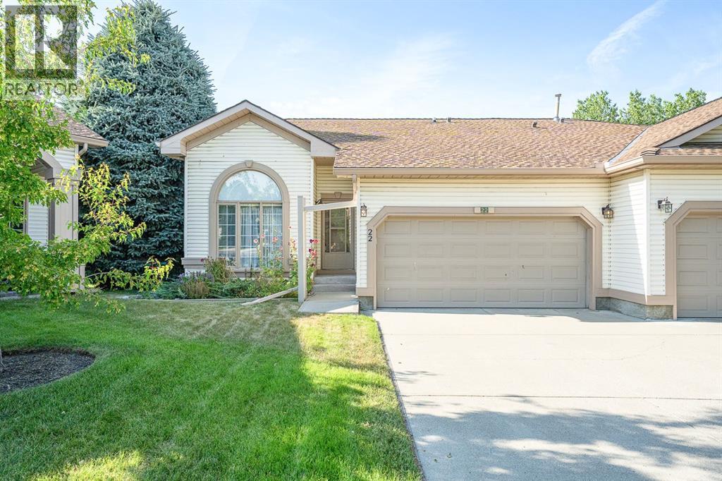 22 Douglas Woods Park SE, Calgary, Alberta  T2Z 2K6 - Photo 3 - A2335704