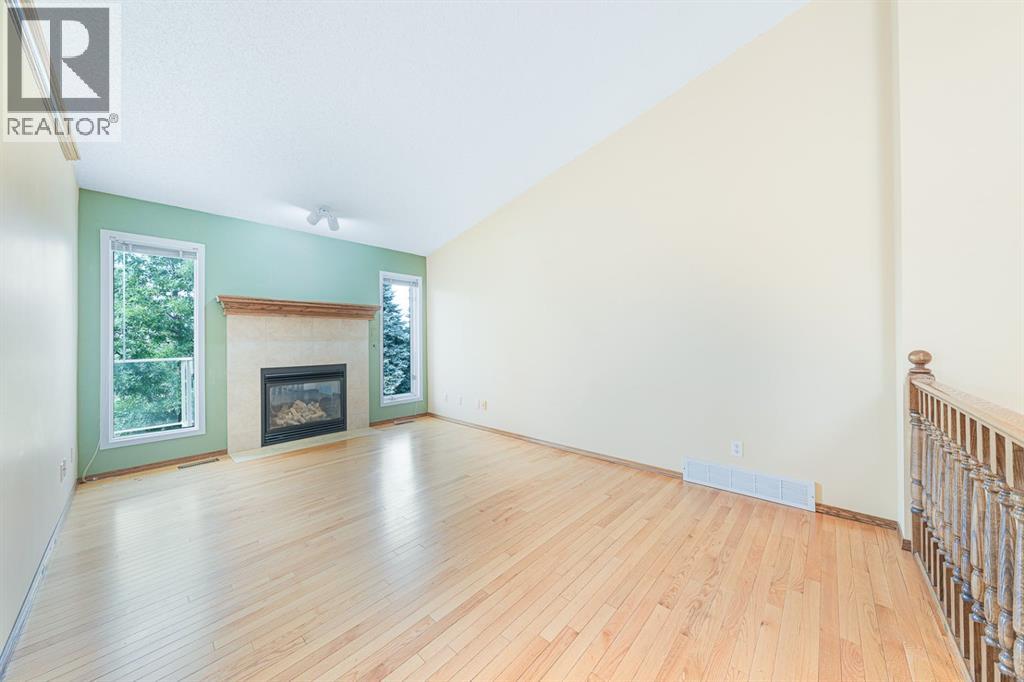 22 Douglas Woods Park SE, Calgary, Alberta  T2Z 2K6 - Photo 5 - A2335704