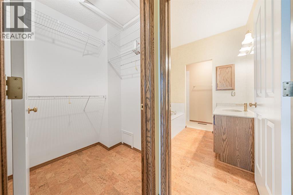 22 Douglas Woods Park SE, Calgary, Alberta  T2Z 2K6 - Photo 26 - A2335704