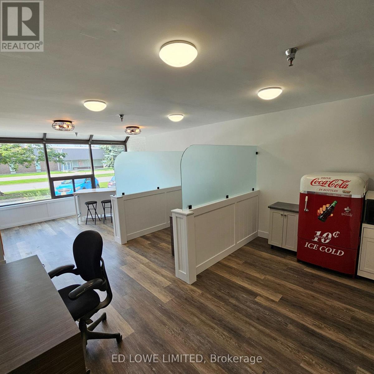 18 - 11 Patterson Road, Barrie (400 North), Ontario  L4N 7W5 - Photo 3 - S13658752