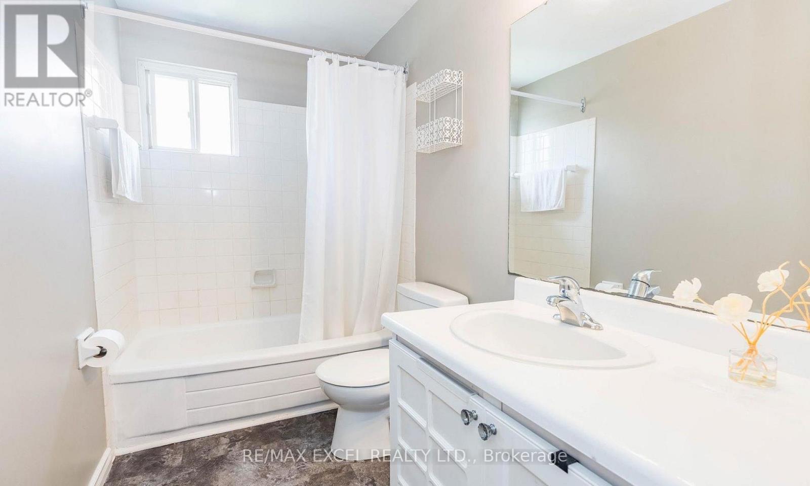 12 College Crescent, Barrie (Grove East), Ontario  L4M 2W2 - Photo 12 - S13658786