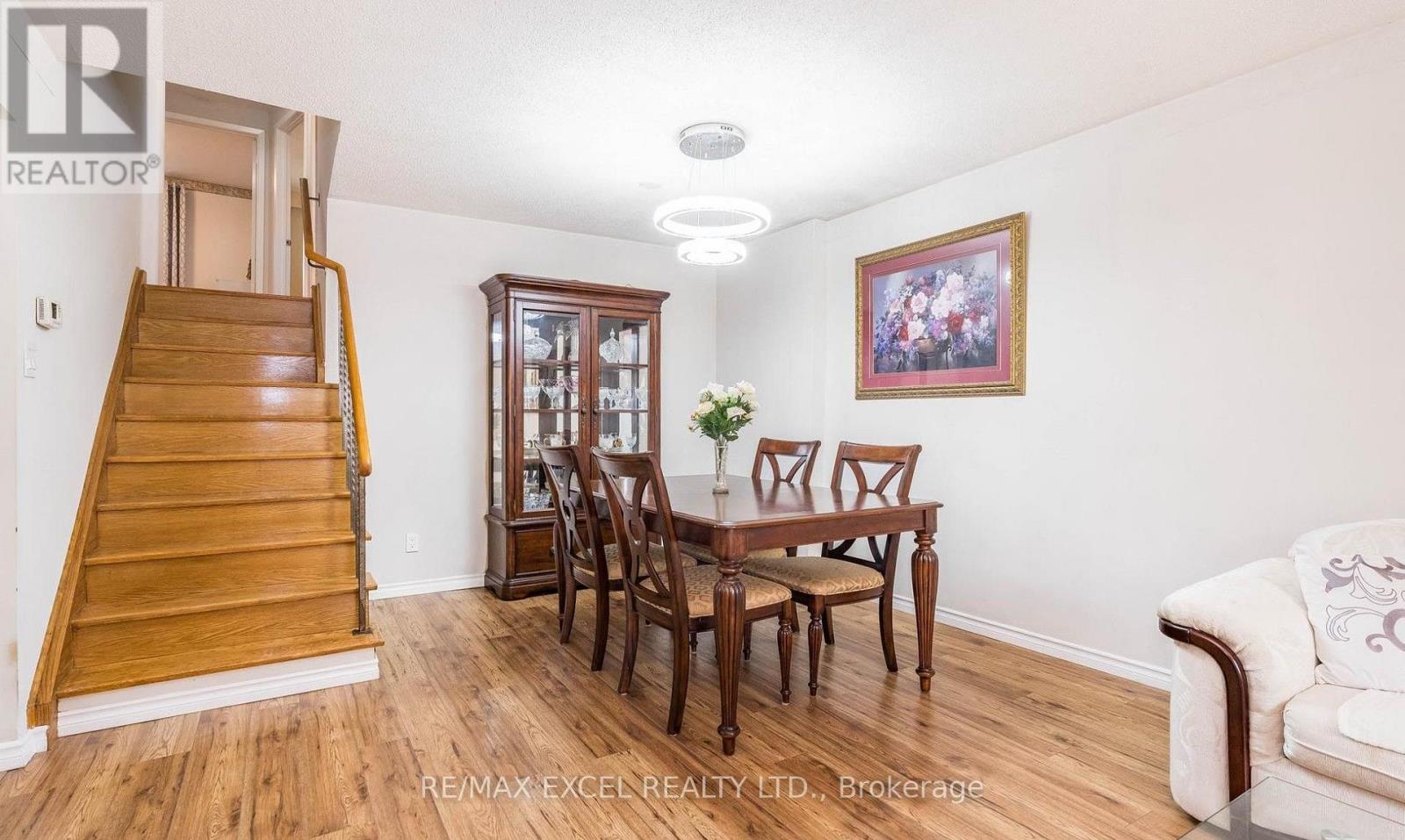12 College Crescent, Barrie (Grove East), Ontario  L4M 2W2 - Photo 6 - S13658786