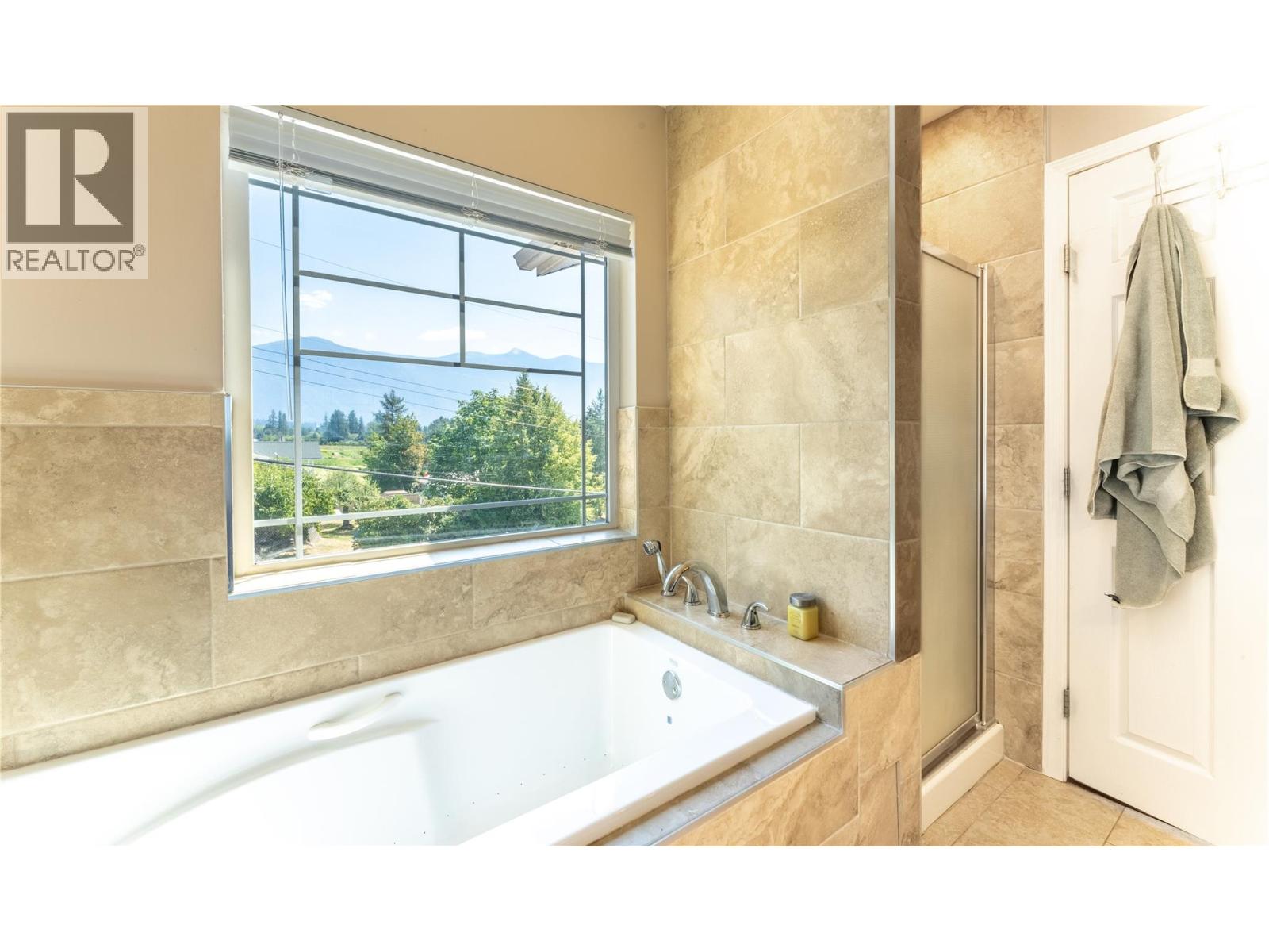 201 25th Avenue S, Creston, British Columbia  V0B 1G5 - Photo 29 - 10397195