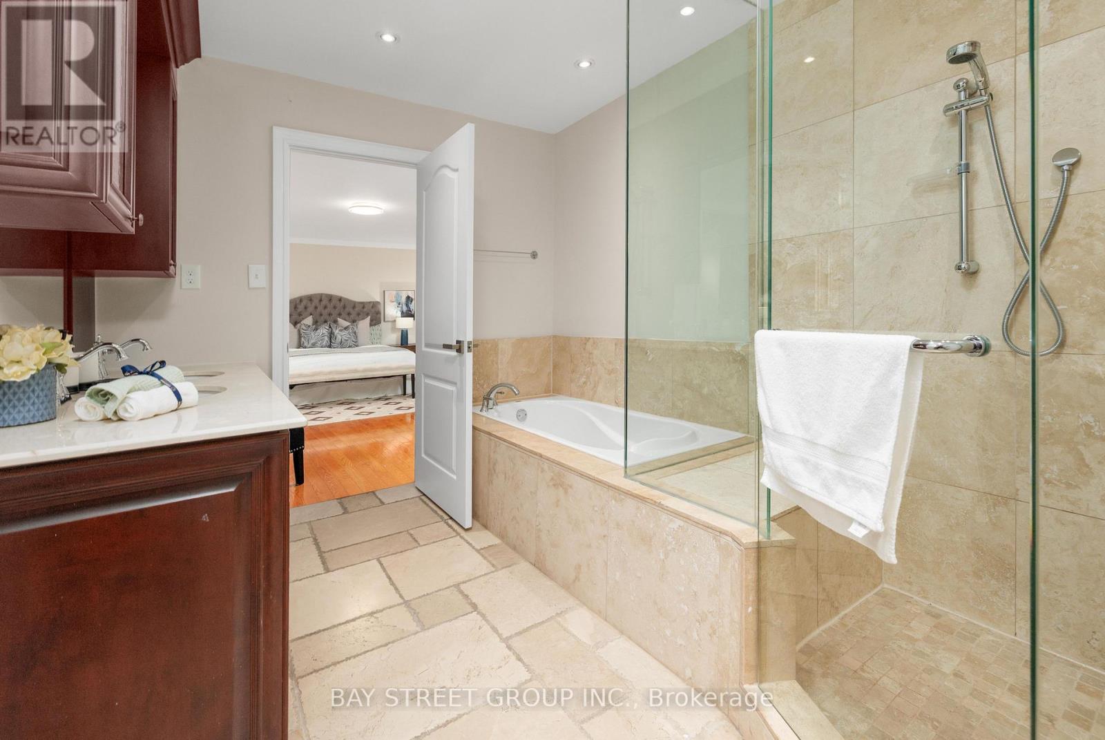 244 Colchester Drive, Oakville, Ontario  L6J 5S5 - Photo 29 - W13658672