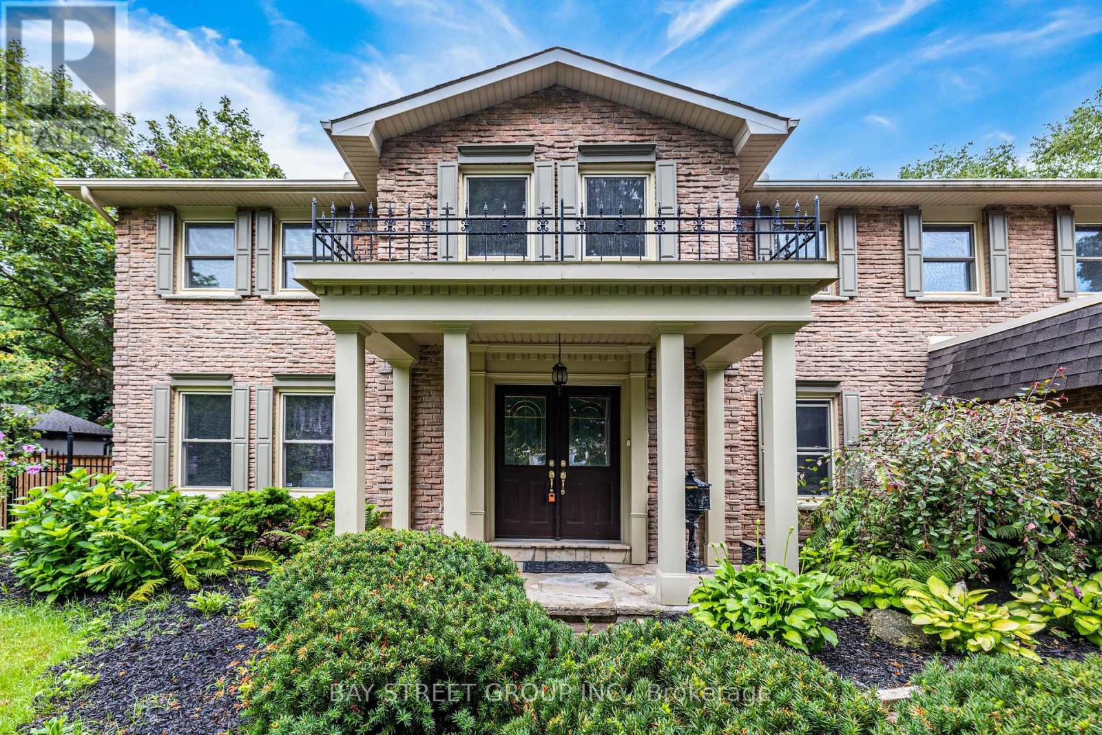 244 Colchester Drive, Oakville, Ontario  L6J 5S5 - Photo 5 - W13658672