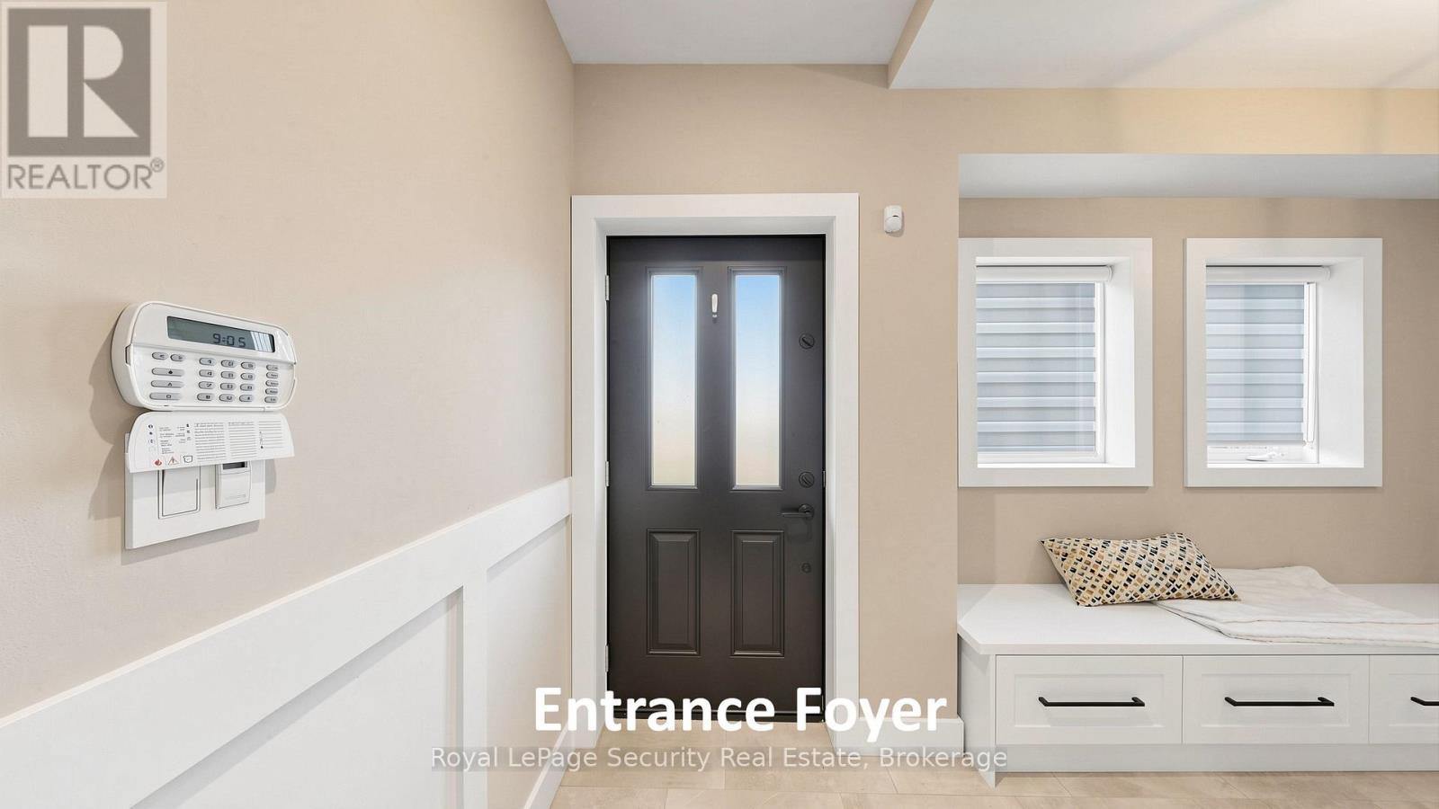 1830 Burnhamthorpe Road E, Mississauga, Ontario  L4X 2S5 - Photo 3 - W13658732