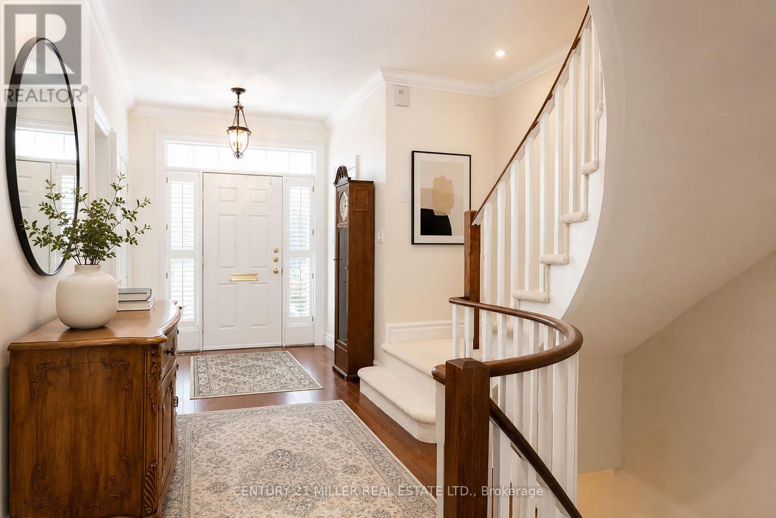 23 Chisholm Street, Oakville, Ontario  L6K 3W2 - Photo 3 - W13658770