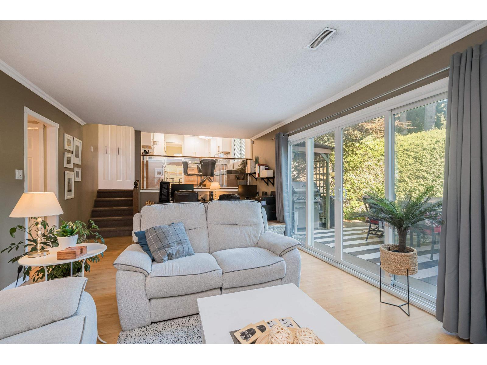 14603 101a Avenue, Surrey, British Columbia  V3R 7E2 - Photo 19 - R3154225