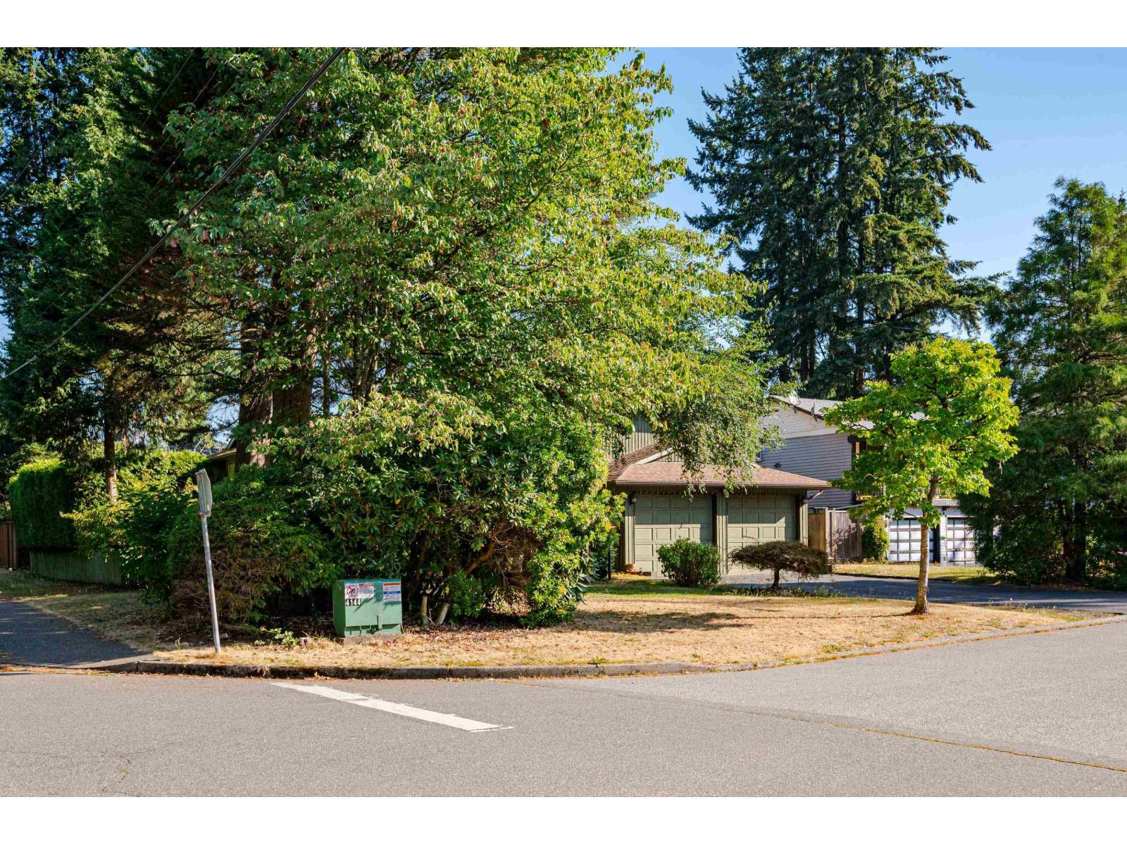 14603 101a Avenue, Surrey, British Columbia  V3R 7E2 - Photo 2 - R3154225