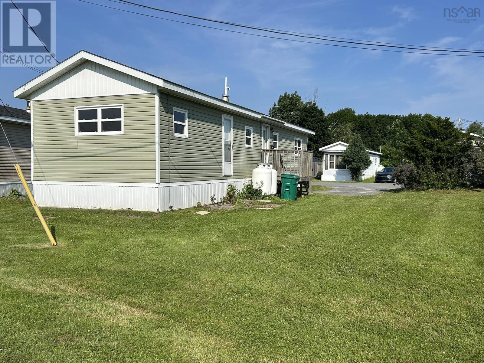 18 Twin Rivers Trailer Court, Stellarton, Nova Scotia  B0K 0A3 - Photo 2 - 202616927
