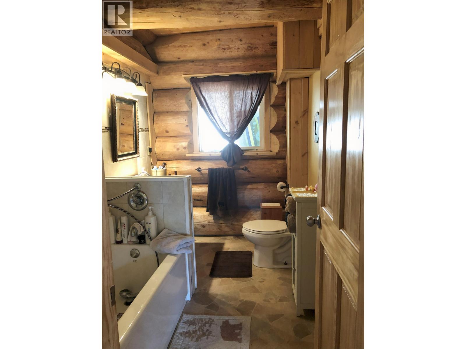 17025 35 Highway, Burns Lake, British Columbia  V0J 1E2 - Photo 27 - R3153865