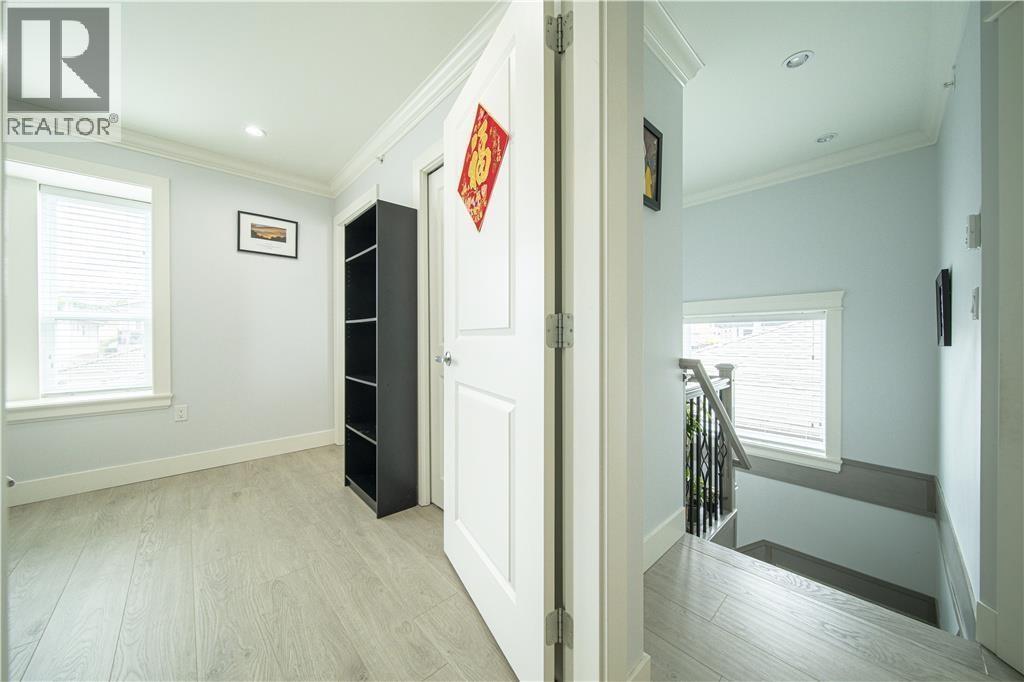 2216 Mannering Avenue, Vancouver, British Columbia V5N 3C4 - Photo 10 - R3153825