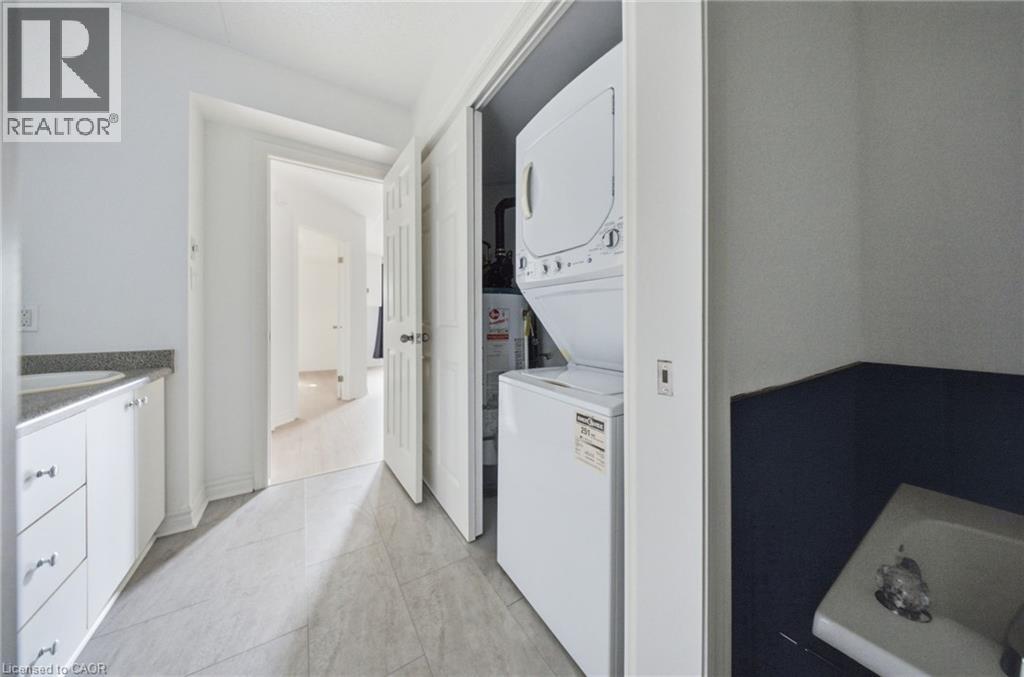 2040 Cleaver Avenue Unit# 202, Burlington, Ontario  L7M 4C4 - Photo 12 - 40853438