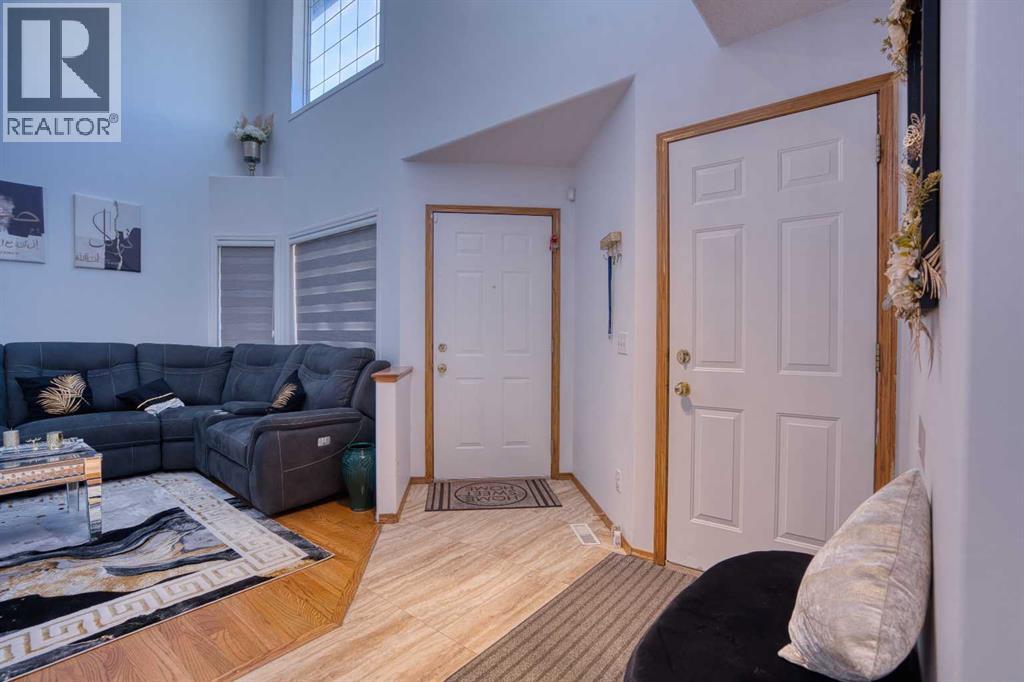 28 Coral Springs Close Ne, Calgary, Alberta  T3J 3S4 - Photo 2 - A2334951