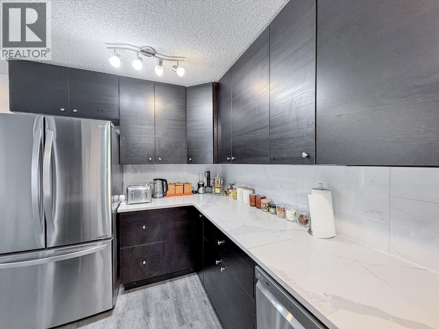 905 2016 Fullerton Avenue, North Vancouver, British Columbia  V7P 3E6 - Photo 6 - R3152086