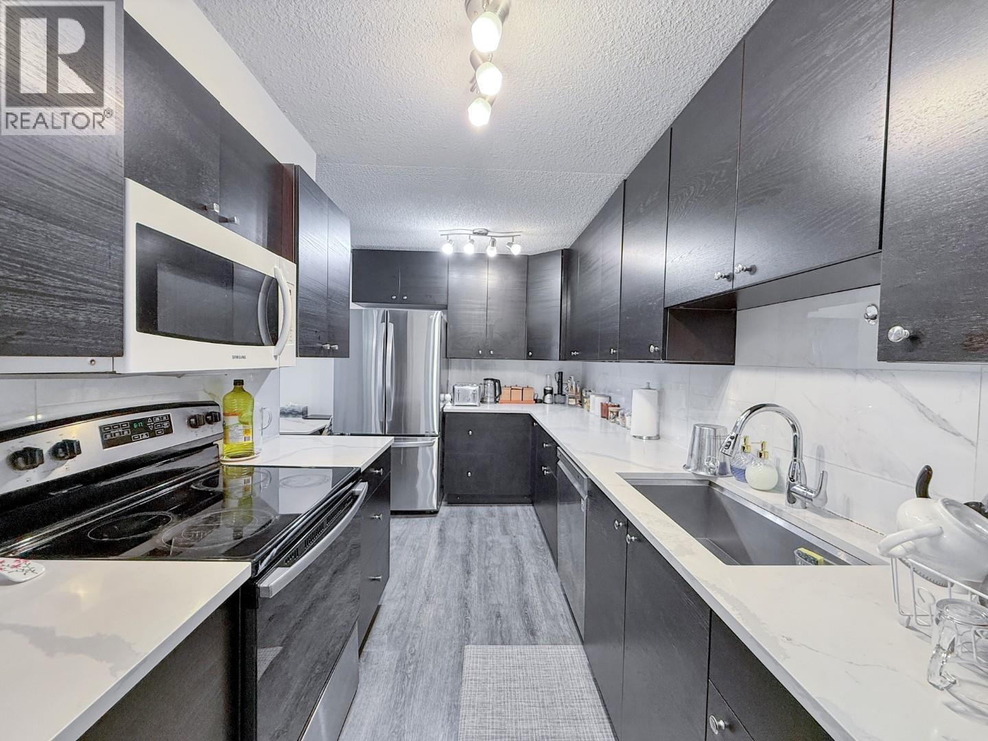 905 2016 Fullerton Avenue, North Vancouver, British Columbia  V7P 3E6 - Photo 5 - R3152086