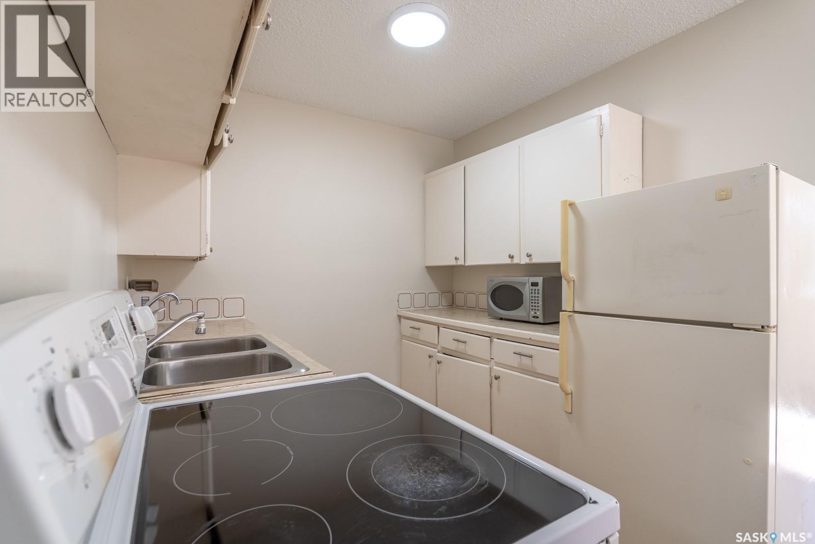 425 Lorne Street, Regina, Saskatchewan  S4R 2J5 - Photo 9 - SK045149