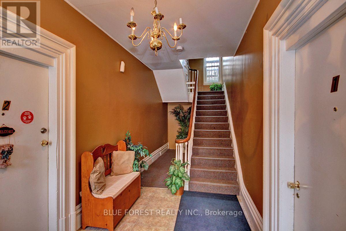 7 Church Street, St. Thomas, Ontario  N5R 3E4 - Photo 4 - X13658906