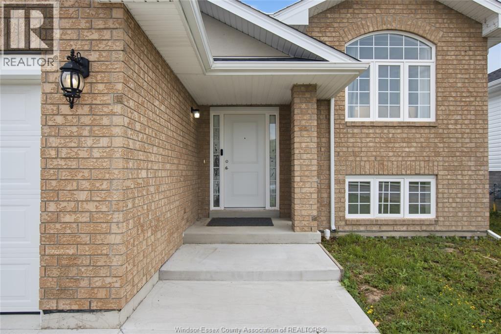 1157 Aspen Ridge Crescent, Lakeshore, Ontario  N0R 1A0 - Photo 7 - 26019325