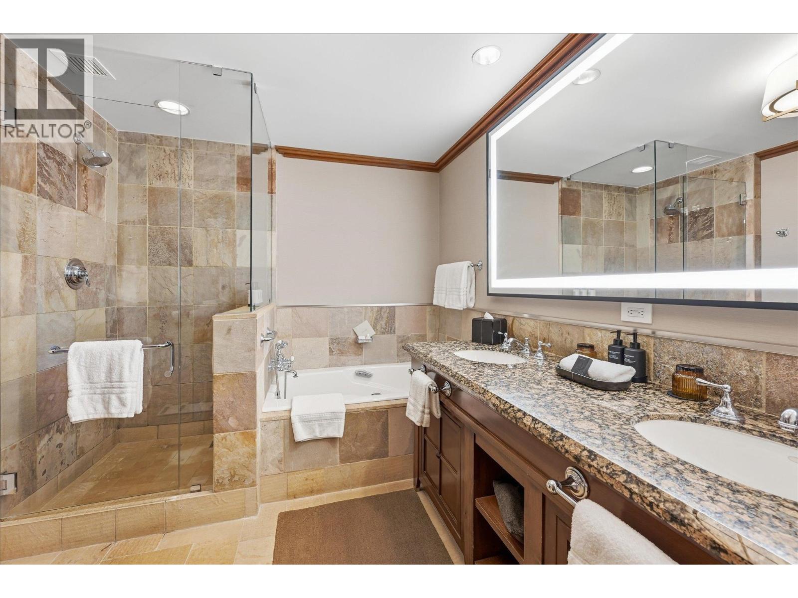 726 4591 Blackcomb Way, Whistler, British Columbia  V8E 0Y4 - Photo 13 - R3151737