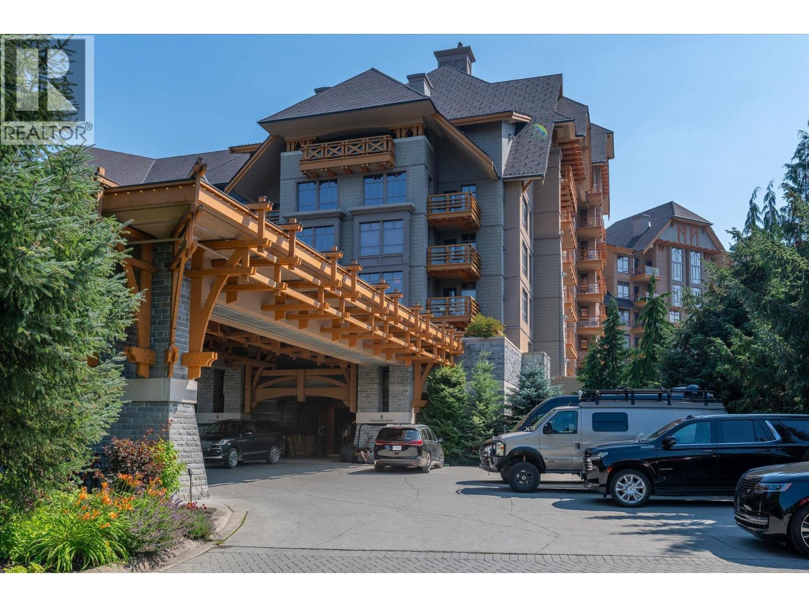 726 4591 BLACKCOMB WAY, Whistler, British Columbia
